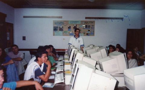 Primeres aules d'informàtica